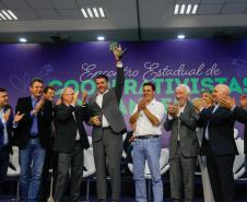 Governador destaca papel das cooperativas no crescimento econômico do Paraná