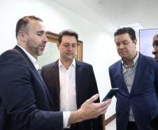 Com IA para facilitar renovação da CNH, Paraná anuncia parceria com Google para novos serviços