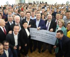 Governador libera R$ 502 milhões para fortalecer regionalização de saúde