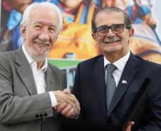 Conselho Estadual de Educação homenageia melhores instituições de ensino do Paraná