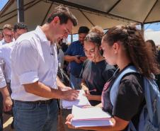 Com investimento de R$ 13,5 milhões, Estado inaugura escola para 3 mil alunos em Cascavel