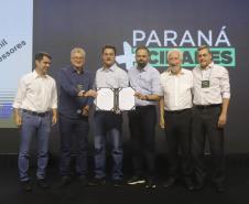 Educação e Sebrae-PR assinam acordo para impulsionar empreendedorismo nas escolas