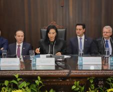 Governador participa da posse de Lidia Maejima, primeira mulher a presidir o TJPR
