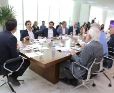Governador recebe presidente da Vivo e discute ampliação de conectividade no Paraná