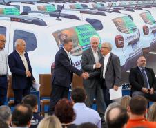 Com investimento de R$ 9 milhões, Estado renova frota da Adapar com 70 veículos novos