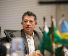 Piana apresenta ao embaixador de Ruanda potenciais parcerias com o Paraná