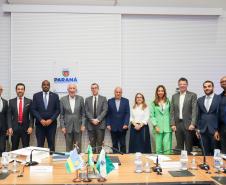 Piana apresenta ao embaixador de Ruanda potenciais parcerias com o Paraná