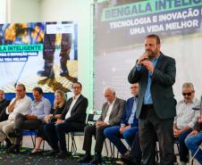 Governo do Paraná lança concurso de inovação para criação de bengalas inteligentes