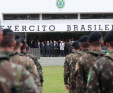 Governador em exercício participa das celebrações do Dia do Exército Brasileiro