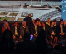 Governador destaca parceria com municípios na posse da nova diretoria da AMP