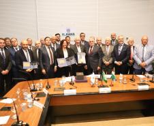 Piana apresenta avanços econômicos do Paraná a autoridades argentinas