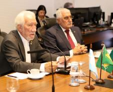 Piana apresenta avanços econômicos do Paraná a autoridades argentinas