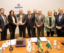 Piana apresenta avanços econômicos do Paraná a autoridades argentinas