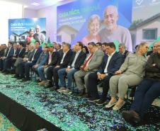 OUTRAS MODALIDADES – Além do Casa Fácil Rural, o Governo do Paraná lançou as modalidades para atender a população a partir de 60 anos (Casa Fácil Terceira Idade), as famílias residentes em favelas e assentamentos em extrema vulnerabilidade ou com risco ao meio ambiente (Casa Fácil Vida Nova), a modalidade Banheiro em Casa, que ofertará 3.419 módulos sanitários para famílias que não possuem banheiro ou dispõe de banheiros em situação improvisada; e a modalidade Paraná Regularizado que visa titular até 50 mil