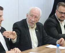 Darci Piana visita obras de nova fábrica bilionária da LG em Fazenda Rio Grande