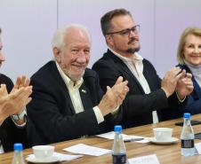 Darci Piana visita obras de nova fábrica bilionária da LG em Fazenda Rio Grande