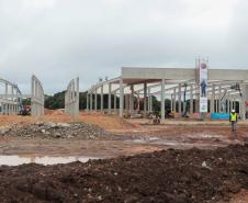 Darci Piana visita obras de nova fábrica bilionária da LG em Fazenda Rio Grande