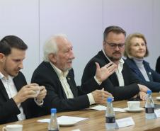 Darci Piana visita obras de nova fábrica bilionária da LG em Fazenda Rio Grande