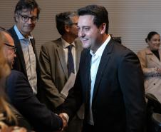 Governador recebe comitiva da União Europeia para fortalecer laços com o Paraná