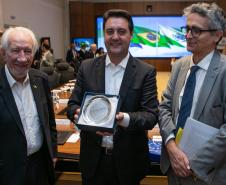 Governador recebe comitiva da União Europeia para fortalecer laços com o Paraná