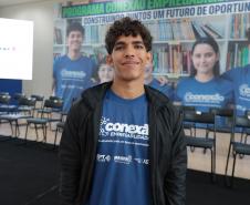 Da escola ao estágio: jovens ganham autonomia com programa de empregabilidade
