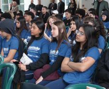 Da escola ao estágio: jovens ganham autonomia com programa de empregabilidade