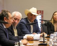 Paraná deve receber empresa norte-americana de combustível sustentável para aviação