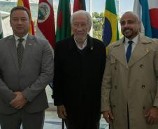 Em reunião com Corpo Consular, Piana destaca força das parcerias internacionais
