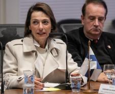 Em reunião com Corpo Consular, Piana destaca força das parcerias internacionais