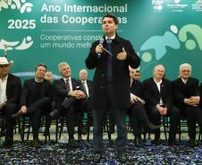 Modelo reconhecido pela ONU, cooperativismo do Paraná é celebrado no Palácio Iguaçu