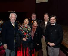Piana participa da abertura do 63º Festival Folclórico de Etnias, que reúne 2 mil artistas