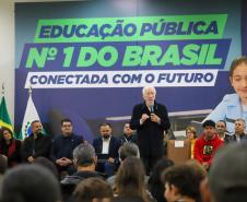 Mais tecnologia: Estado entrega 25 mil tablets e 2,8 mil carrinhos de recarga para escolas