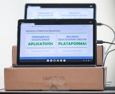 Mais tecnologia: Estado entrega 25 mil tablets e 2,8 mil carrinhos de recarga para escolas