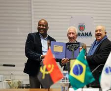 Angola e República Dominicana: Piana apresenta programas do Estado e prospecta parcerias
