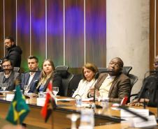 Angola e República Dominicana: Piana apresenta programas do Estado e prospecta parcerias