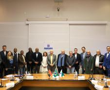 Angola e República Dominicana: Piana apresenta programas do Estado e prospecta parcerias