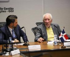 Angola e República Dominicana: Piana apresenta programas do Estado e prospecta parcerias
