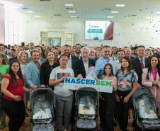 Com carrinhos e acessórios, Estado inicia distribuição inédita de 10 mil kits para mães e bebês