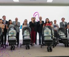 Com carrinhos e acessórios, Estado inicia distribuição inédita de 10 mil kits para mães e bebês
