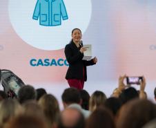 Com carrinhos e acessórios, Estado inicia distribuição inédita de 10 mil kits para mães e bebês