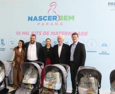 Com carrinhos e acessórios, Estado inicia distribuição inédita de 10 mil kits para mães e bebês