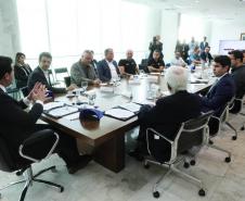 Governador recebe equipe do Ironman Brasil para discutir prova em Curitiba