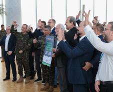 Paraná firma parceria com Exército para incentivar pesquisas em IA e cibersegurança