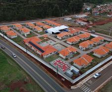 Governador entrega Condomínio do Idoso com 40 unidades e piscina térmica em Ponta Grossa