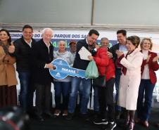 Governador entrega Condomínio do Idoso com 40 unidades e piscina térmica em Ponta Grossa