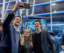 Ratinho Junior participa de evento em comemoração aos 50 anos da New Holland no Paraná