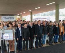 Governador inaugura Escola Superior de Bombeiro Militar e entrega 64 viaturas à corporação