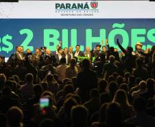 Ratinho Junior anuncia R$ 2 bilhões em recape asfáltico para cidades com até 100 mil habitantes