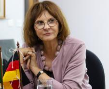Em busca de parcerias, Paraná recebe visita da embaixadora da Alemanha no Brasil