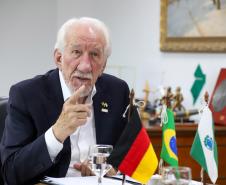 Em busca de parcerias, Paraná recebe visita da embaixadora da Alemanha no Brasil